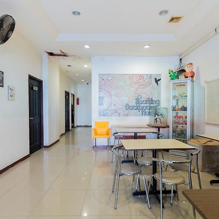 Reddoorz At Sparkling Hotel Surabaya Luaran gambar