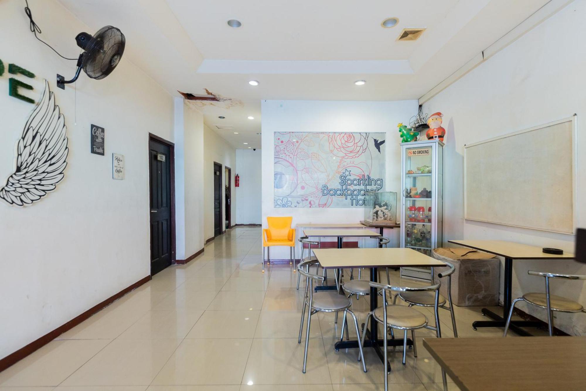 Reddoorz At Sparkling Hotel Surabaya Luaran gambar