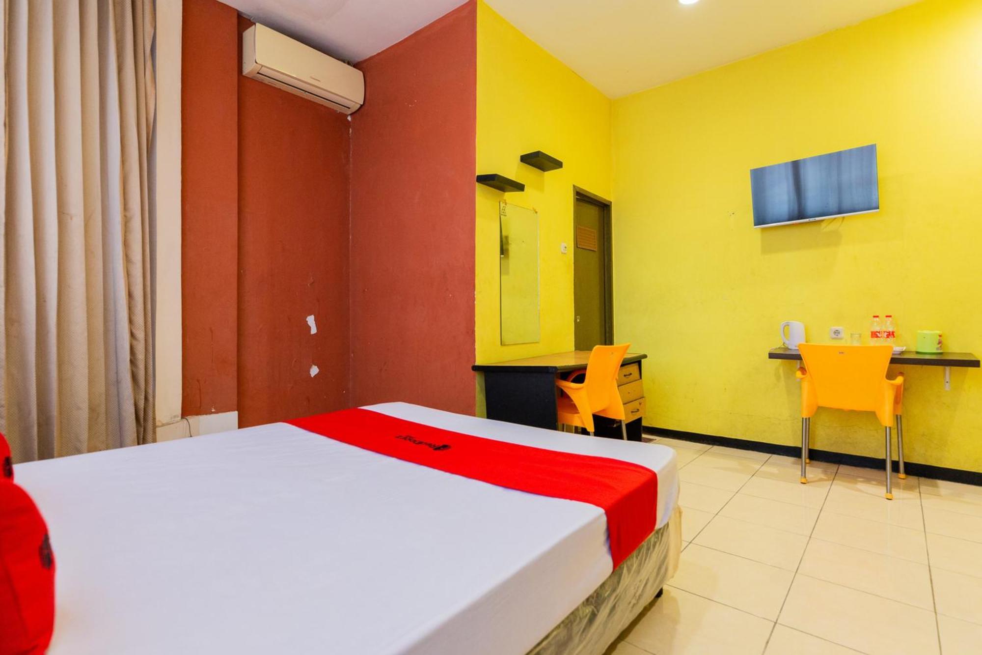 Reddoorz At Sparkling Hotel Surabaya Luaran gambar